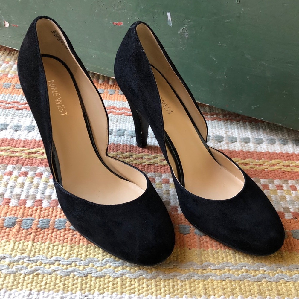 Black Suede Nine West Heels!